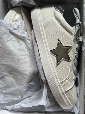 White Croc-Embossed Star Accent Sneaker with Silver Details